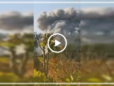 شاهد بالفيديو|| مدني من إدلب يوثّق لحظة استهدافه بغارة جويّة ويُكمل أكله للرمان