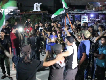 مظاهرة ليلية بمدينة عفرين شمالي حلب تخليدًا للساروت وتأكيدًا على إسقاط نظام الأسد