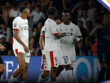بسبب فتاة.. لاعب بالدوري الفرنسي يهدد بإنهاء حياته وناديه يتحرك