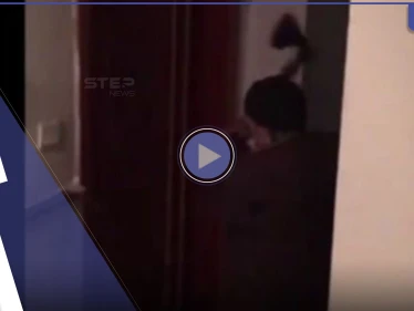 بالفيديو|| مالك منزل تركي يهاجم عائلة سورية بالفأس لرفضها زيادة إيجار المنزل والشرطة تجبر السوريين على الإخلاء