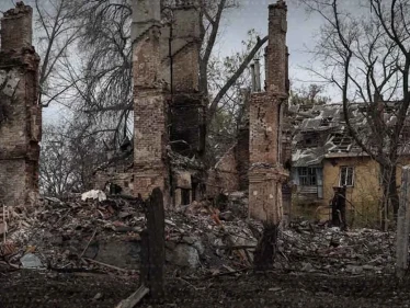 هجمات روسية ليلية تقتل شخصين وتقطع الكهرباء عن عشرات الآلاف في أوكرانيا - وكالة ستيب نيوز