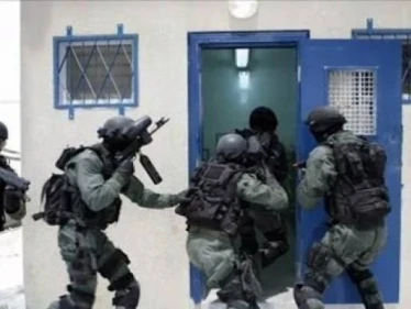 بالفيديو|| ردّة فعل الأجهزة الأمنية الإسرائيلية عند اكتشافها فرار 6 أسرى فلسطينيين من سجن جلبوع