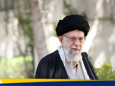 متفائل أم متشائم؟.. خامنئي يعلق على مفاوضات سلطنة عمان بين إيران وأمريكا