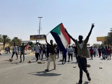 الخارجية السودانية: السفراء الرافضين للانقلاب العسكري ممثلون شرعيون لحكومة البلاد وقرارات البرهان غير شرعية