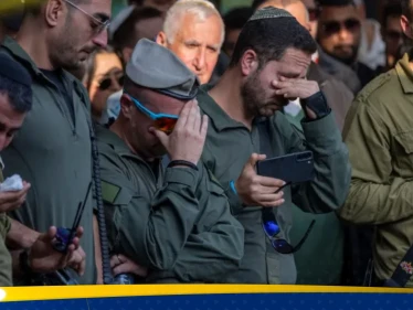 مقتل ضابط إسرائيلي وإصابة اثنين في المعارك.. وإعلان "مهم" من غالانت حول شمال غزة وخان يونس