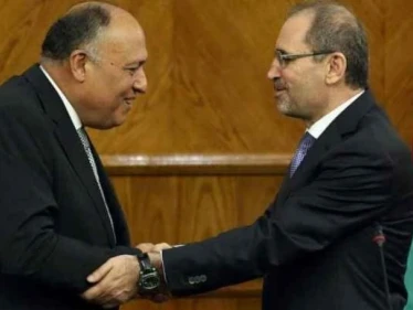 وزير الخارجية الأردني ونظيره المصري يتحدثان عن اتفاق وقف إطلاق النار وما يعملان عليه لأجل غزة