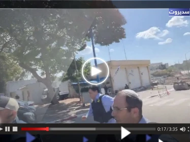 بالفيديو|| هروب عضو الكنيست داني دانون لحظة سقوط صاروخ على سديروت