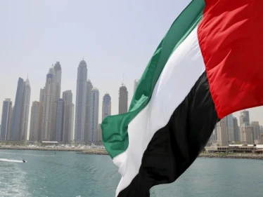 الإمارات توجه رسالة لمواطنيها في دولة خليجية وتحذرهم