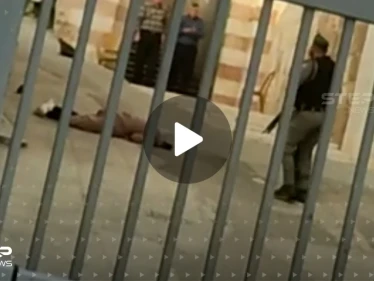 فيديو.. لحظة إطلاق القوات الإسرائيلية النار على فتاة فلسطينية قرب المسجد الإبراهيمي وتركها مقتولة وسط الشارع