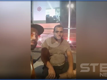 بالفيديو|| هكذا أصبح حال مقاتل مصاب من قوات النظام السوري على قارعة الطرقات