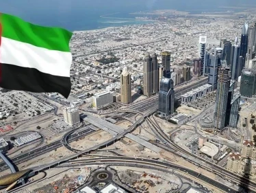 الإمارات تعتمد النظام الجديد للعمل الأسبوعي وتوحد موعد صلاة الجمعة
