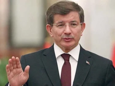 أحمد داوود أوغلو يكشف سبباً هز سمعة تركيا على علاقة بإسرائيل وأردوغان