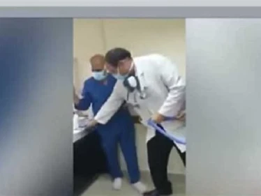 مصر: جامعة عين شمس تكشف مصير طبيب "السجود للكلب" بعد الحكم بحبسه عامين