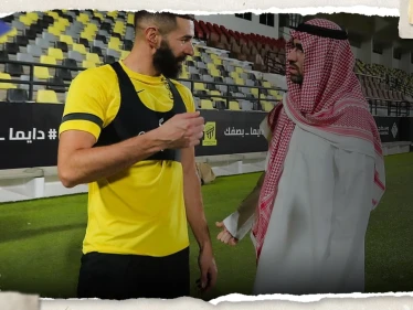كريم بنزيما يرد على أنباء رحيله عن الدوري السعودي (فيديو)