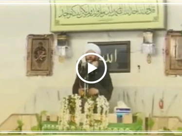 مفتي الأسد يخطب الجمعة بمسجد بالحسكة.. ويدعو عناصر "قسد" للتوجه بسلاحهم لحدود إسرائيل (فيديو)