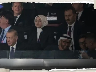برفقة أردوغان.. رئيس دولة الإمارات يحضر نهائي دوري أبطال أوروبا (فيديو)