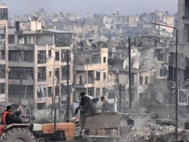 النظام يُقرّر إخلاء الأبنية المهددة بالانهيار في مدينة حلب