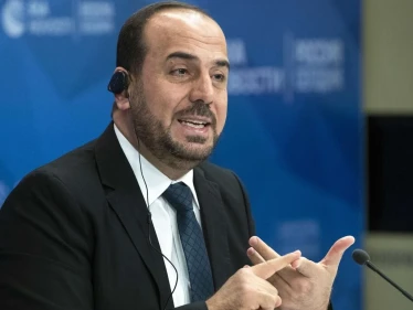 رئيس الائتلاف السوري المعارض يعلق على الاجتماع التشاوري الأول حول سوريا في قطر