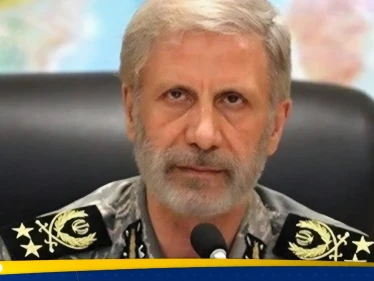 قائد الجيش الإيراني: المسيرات والصواريخ جاهزة