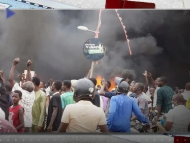 مستشار رئيس النيجر المعزول يعلق على تصريح زعيم الانقلابيين.. وفرنسا تصدر قراراً