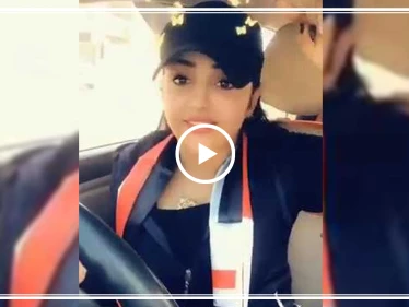 شاهد بالفيديو | أيقونة الثورة العراقية تتبرع بجميع أموالها للمتظاهرين العراقيين