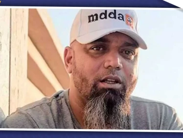 بعد اختطافه لنحو 3 سنوات.. صحفي أفريقي يفرّ من قبضة "تحرير الشام"