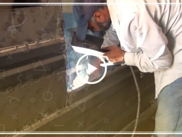 قساوة الظروف .. لم تثني سكان الشمال السوري عن متابعة تصنيع السيارات.