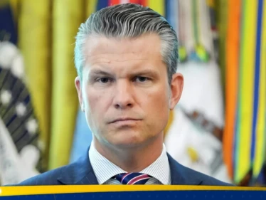 وزير الحرب الأمريكي يحذر من تصاعد التهديدات العالمية - وكالة ستيب نيوز