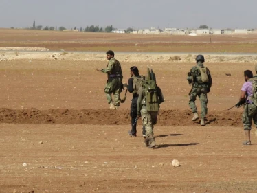 تبادل سيطرة بين الجبهة الوطنية وتحرير الشام على جبهات إدلب وحلب، والتفاصيل ؟!
