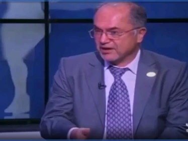 بالفيديو|| "الصومال أحسن".. نقيب أطباء سوريا من شاشة قناة موالية يخرج عن صمته ثم يتراجع خائفاً