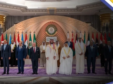 في كلمتهما.. ماذا قال ولي العهد السعودي ورئيس الوزراء الجزائري عن سوريا ومشاركة بشار الأسد؟