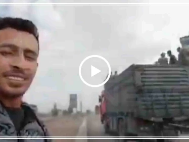 مشبها إياهم بالمواشي.. شاب سوري يسخر من عناصر النظام السوري الداخلة لمدينة الطبقة (فيديو)