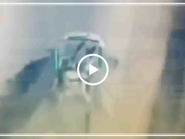 شاهد لحظة تدمير سيارة عسكرية لميليشيا قسد بمحيط رأس العين