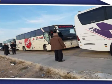مئات السوريين عالقين على الحدود السورية الأردنية.. والمناشدات تتعالى للتحرك بشأنهم