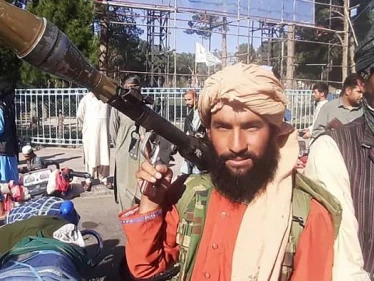 أفغانستان.. طالبان تتجه إلى القصر الرئاسي وأشرف غني يتعهد بتسليم السلطة (فيديو)