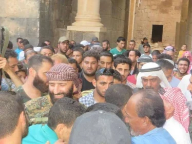 خاص: "العودة" يستعد لتمثيل كيان سياسي عن درعا، ووفد من الأخيرة يصل مكتب "علي مملوك"