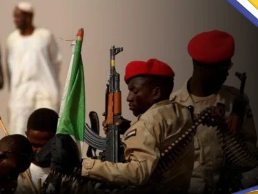 تطورات "معركة السودان".. قوات الدعم السريع تتحدث عن طيران "أجنبي" يضربها وأمريكا تصدر بياناً