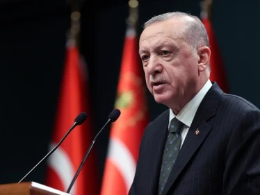 أردوغان يعلن عن خطة اقتصادية ويرفض الانتخابات المبكرة