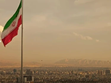 مستشار خامنئي: الاتفاق الإيراني السعودي يعتبر زلزالاً بالساحة السياسية وينهي السلطة الأمريكية بالمنطقة