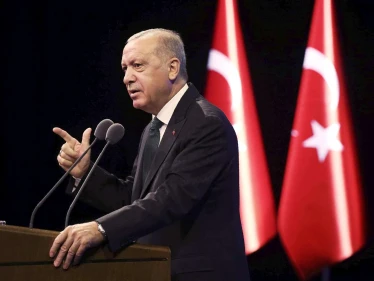 أردوغان يتحدث عن قرار يخصّ فيروس كورونا في البلاد موجهاً رسالة لشعبه: لا مفر