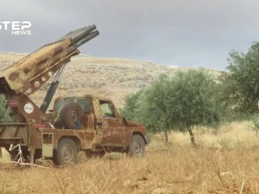 الجبهة الوطنية للتحرير تقصف معسكر جورين بريف حماة الغربي بصواريخ الغراد رداً على قصف النظام لمناطق المدنيين