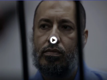 بالفيديو|| أول تعليق لـقذاف الدم على إطلاق سراح الساعدي معمّر القذافي وكشف البلد الذي استقبله