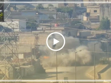 لحظة تدمير دبابة "T72" مزودة بكاسحة ألغام في ريف حماة الشمالي (فيديو)