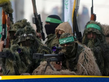 من مسافة صفر.. القسام تجهز على قناص و10 جنود إسرائيليين في منطقة الفالوجا بغزة