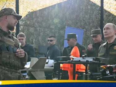 ضيف مفاجئ حضر المناورات مع بيلاروسيا.. فيديو يوثق وروسيا ترد