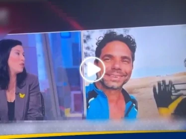 قريبة أحد أسرى إسرائيل تثير ضجة بما قالته عن نتنياهو في بثٍّ مباشر (فيديو)