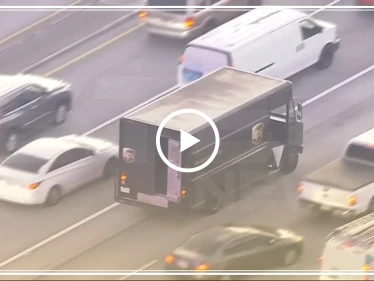 بالفيديو || مطاردة شاحنة مسروقة في فلوريدا تنتهي بمقتل 4 أشخاص