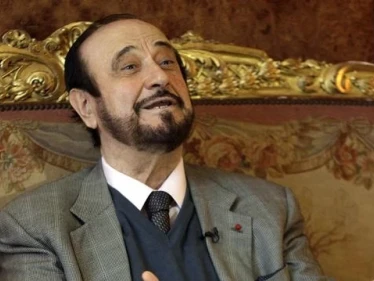 صحيفة فرنسية تكشف عن مخططٍ يسعى له رفعت الأسد وعدد من أفراد حاشيته بباريس