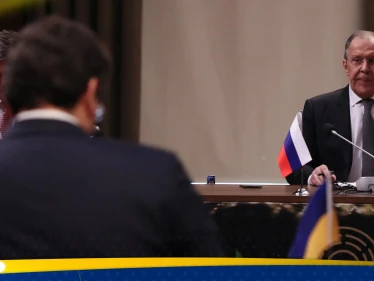 وزير الخارجية الأوكراني يتحدث عن لحظات أراد فيها "لكم لافروف على أنفه"
