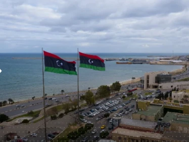 رئيس الحكومة الليبية يضع شرطاً واحداً للتخلي عن منصبه بعد خلافات كادت تقسم البلاد